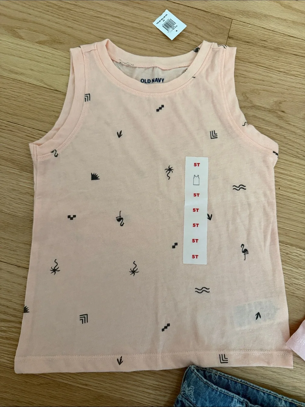 NWT Old Navy bundle Denim Bow Shorts with Minnie Tee & Peach Graphic Tank